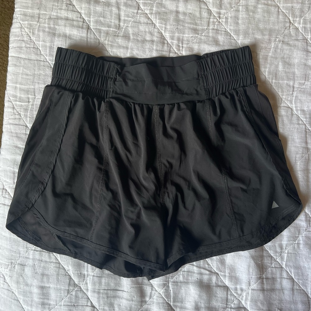 vitality breeze short